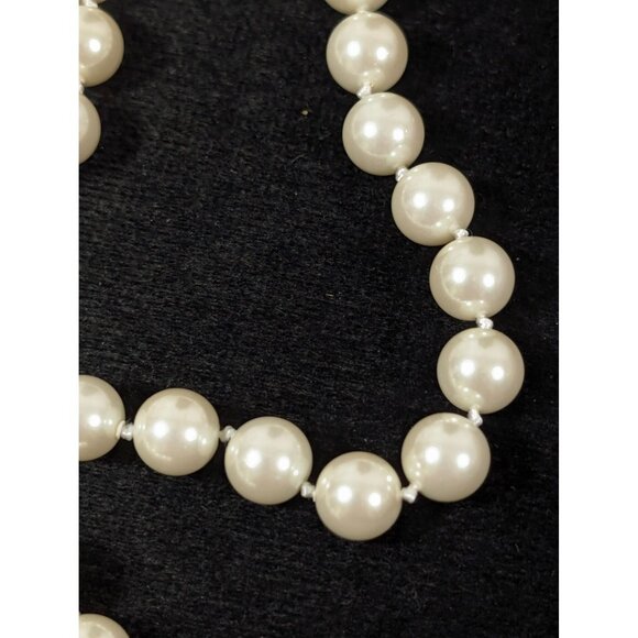 Vintage Glass Faux Pearl Necklace Classic Bridal Wedding Off White 18" - Picture 7 of 8